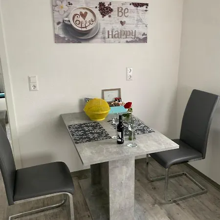 Schoene Zwei Zimmer Wohnung Walldorf  Extérieur photo