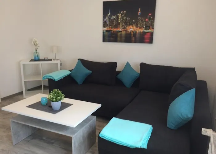 Schoene Zwei Zimmer Wohnung